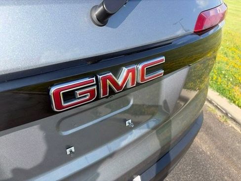 Used 2022 GMC Acadia SLE w/ Driver Convenience Package FWD image 49