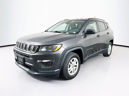 Used 2017 Jeep Compass Sport image 3