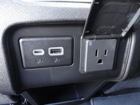 Used 2021 Chevrolet Blazer RS image 14