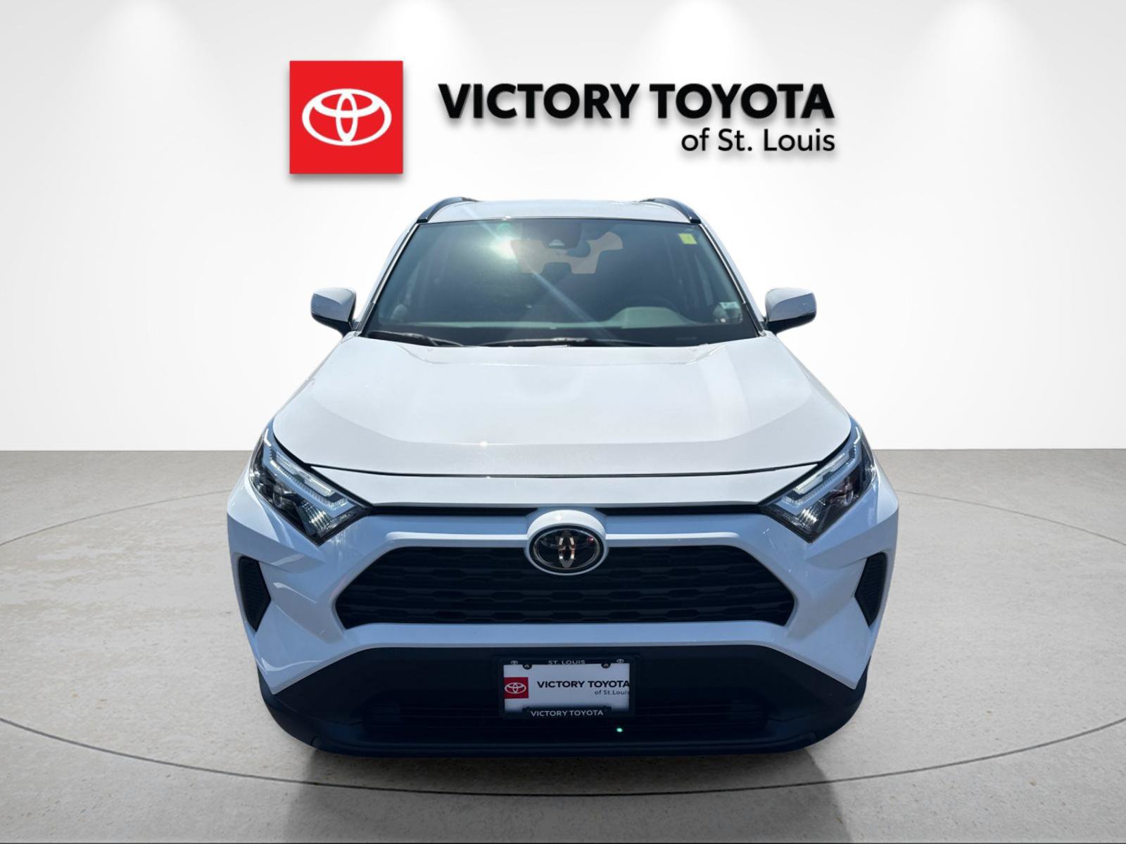 Used 2025 Toyota RAV4 XLE w/ Weather Package AWD/4WD image 8