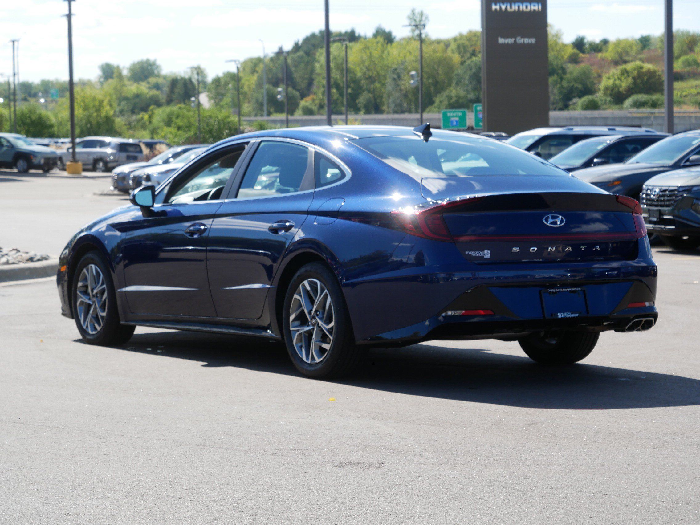 Used 2020 Hyundai Sonata SEL w/ Convenience + Sunroof Package FWD image 8