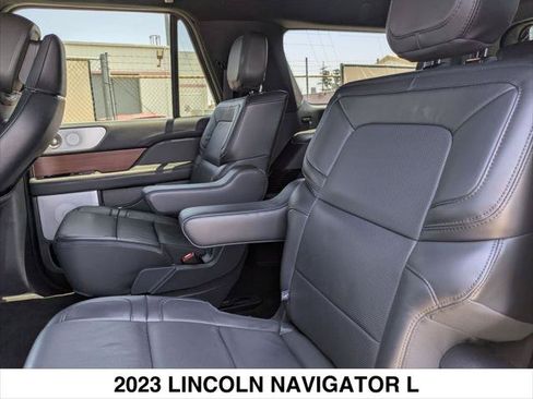 Certified 2023 Lincoln Navigator L Reserve AWD/4WD image 23