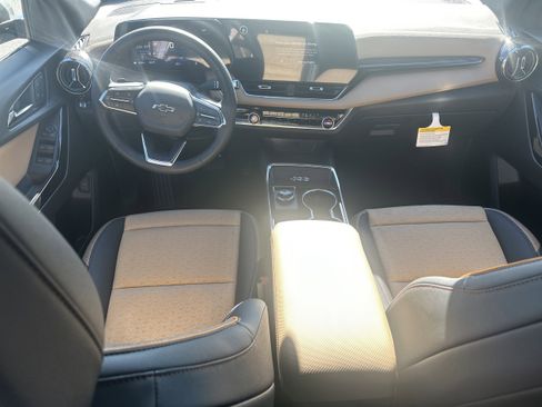 New 2026 Chevrolet Equinox ACTIV w/ Convenience Package III image 23