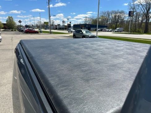 Used 2024 Chevrolet Silverado 1500 LT image 14