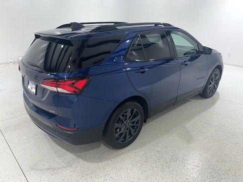 Used 2022 Chevrolet Equinox RS w/ RS Leather Package image 5
