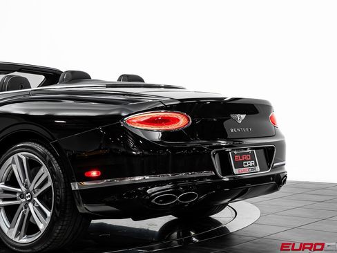 Used 2023 Bentley Continental GT Mulliner image 18