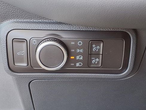 New 2026 Ford Explorer Active RWD image 12