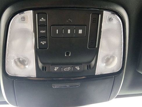 Used 2023 Dodge Durango GT image 24