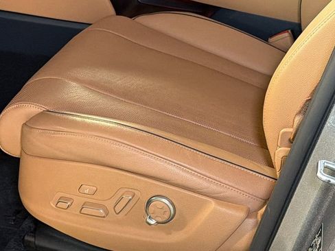 Used 2023 Genesis GV80 2.5T w/ Prestige Package image 31