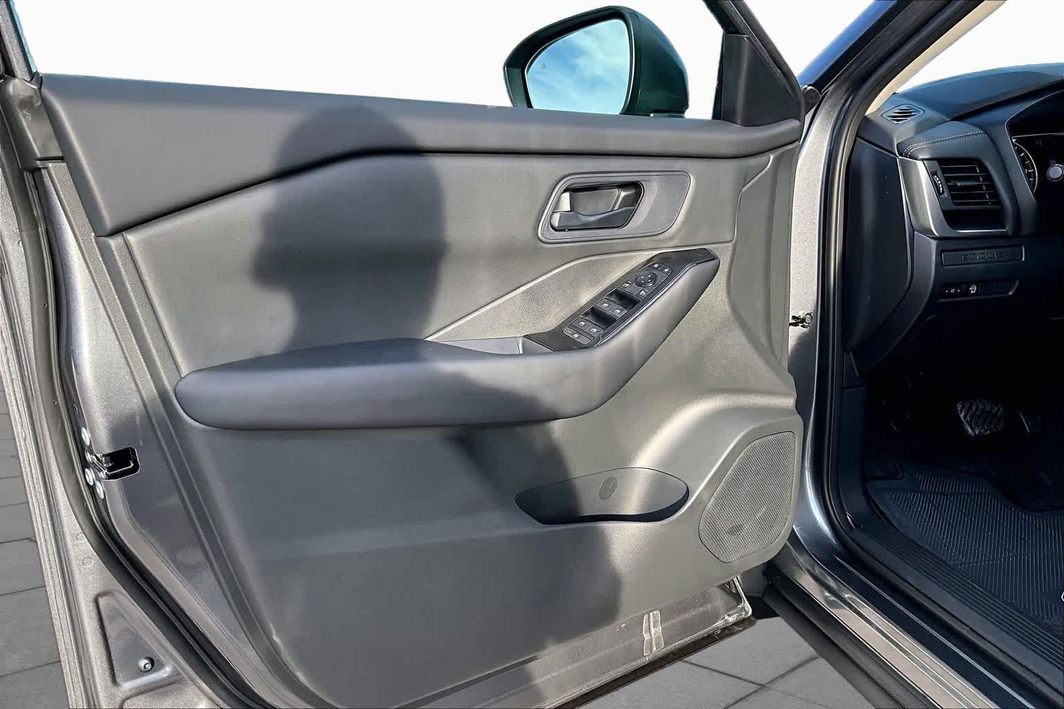 New 2027 Nissan Rogue S FWD image 10