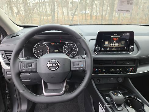 New 2026 Nissan Rogue Dark Armor image 11