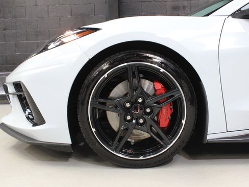 Used 2020 Chevrolet Corvette Stingray Premium Cpe w/ 3LT Preferred Equipment Group image 4