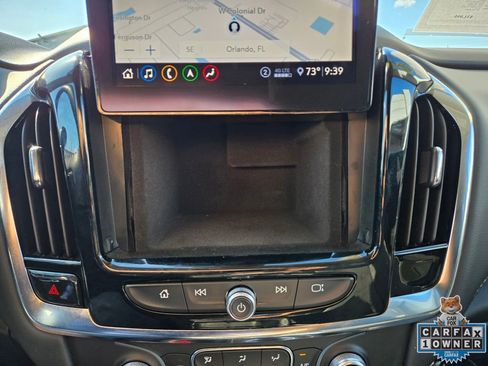 Used 2021 Chevrolet Traverse RS FWD image 34