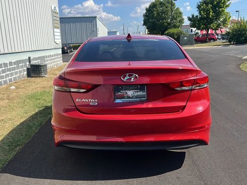 Used 2017 Hyundai Elantra SE image 6