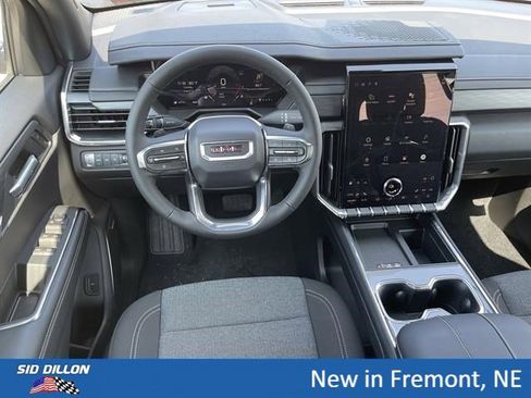New 2026 GMC Acadia Elevation AWD/4WD image 2