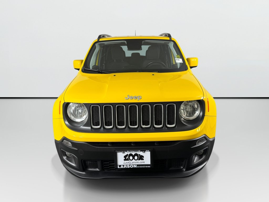 Used 2018 Jeep Renegade Latitude w/ Cold Weather Group AWD/4WD image 9
