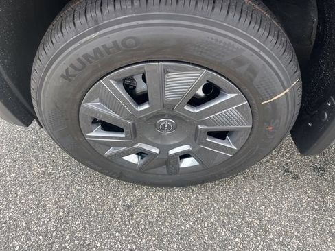 Used 2026 Nissan Kicks S FWD image 31