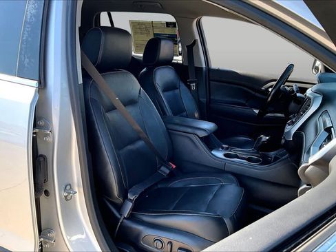 Used 2019 GMC Acadia SLT FWD image 7