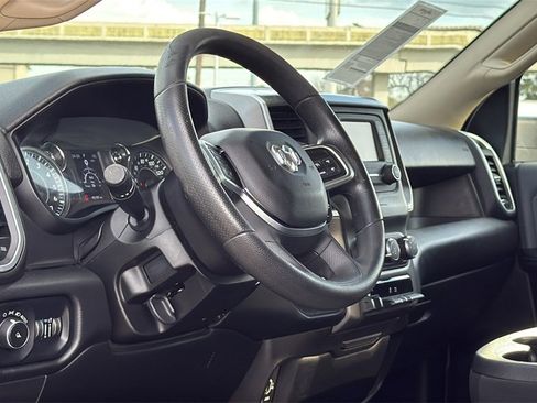 Used 2019 RAM 2500 Big Horn image 11