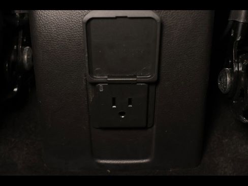 Used 2022 Chevrolet Trax LT w/ Driver Confidence Package image 27