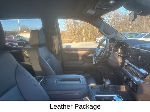 Used 2022 Chevrolet Silverado 1500 RST image 13