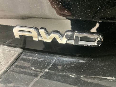 Used 2023 Toyota Highlander L image 7