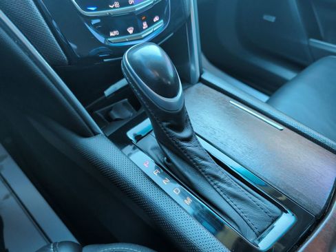 Used 2019 Cadillac XTS FWD image 16
