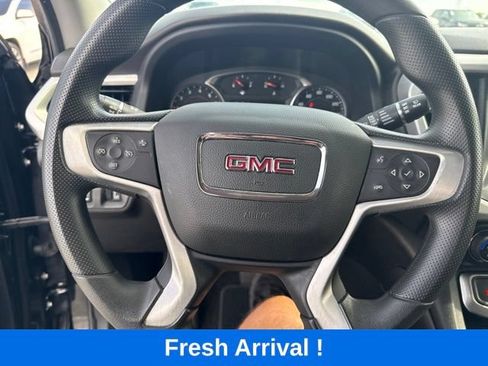 Used 2023 GMC Acadia SLE w/ Driver Convenience Package FWD image 6