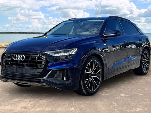 Used 2019 Audi Q8 Prestige w/ Adaptive Chassis Package AWD/4WD image 1