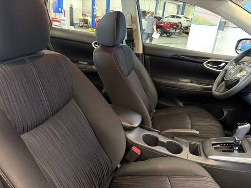 Used 2017 Nissan Sentra SV FWD image 25