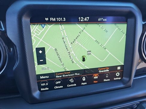 Used 2022 Jeep Wrangler Unlimited Sport AWD/4WD image 22