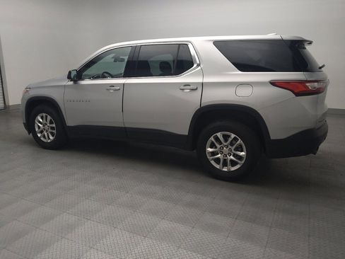 Used 2019 Chevrolet Traverse LS FWD image 3
