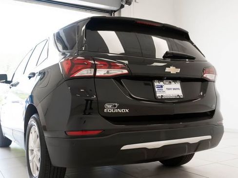 Used 2024 Chevrolet Equinox LT FWD image 11
