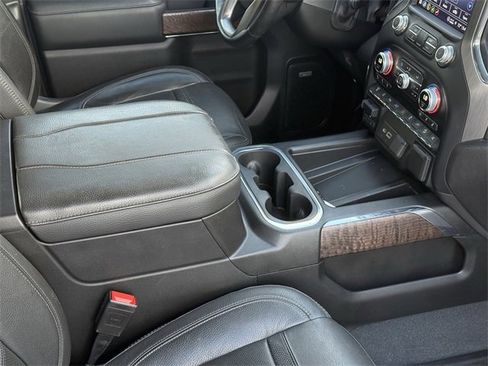 Used 2023 GMC Sierra 2500 Denali w/ Denali Black Diamond Edition image 17