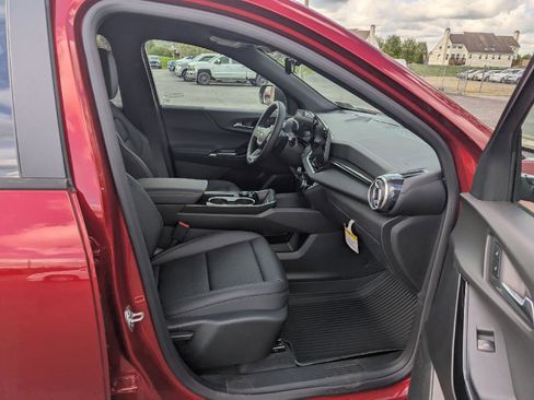 New 2026 Chevrolet Equinox LT w/ Convenience Package II AWD/4WD image 43