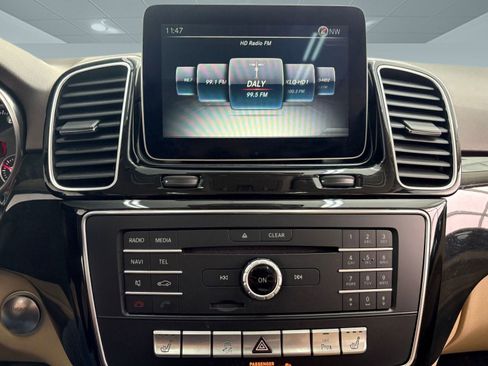 Used 2017 Mercedes-Benz GLE 350 image 30