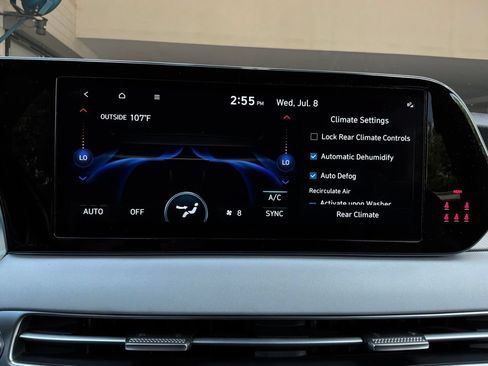 Used 2025 Hyundai Palisade SEL FWD image 33