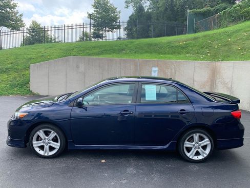 Used 2013 Toyota Corolla S w/ Premium Pkg FWD image 2