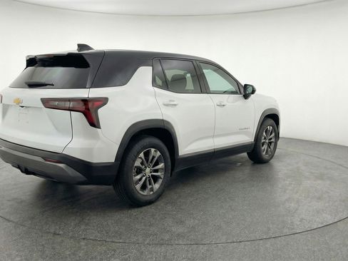 Used 2025 Chevrolet Equinox LT image 9