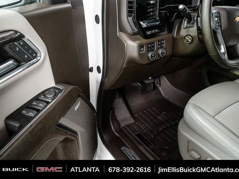 Used 2024 Chevrolet Silverado 1500 LTZ w/ LTZ Premium Package AWD/4WD image 8