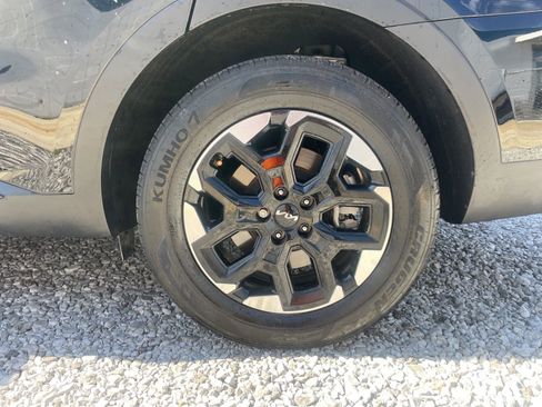 Used 2025 Kia Sorento S w/ Panoramic Sunroof Package image 7