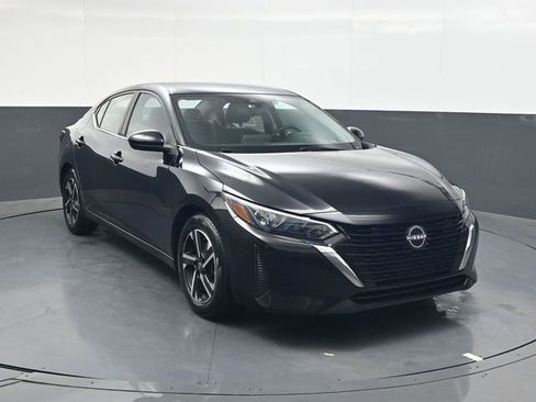 Used 2024 Nissan Sentra SV image 2