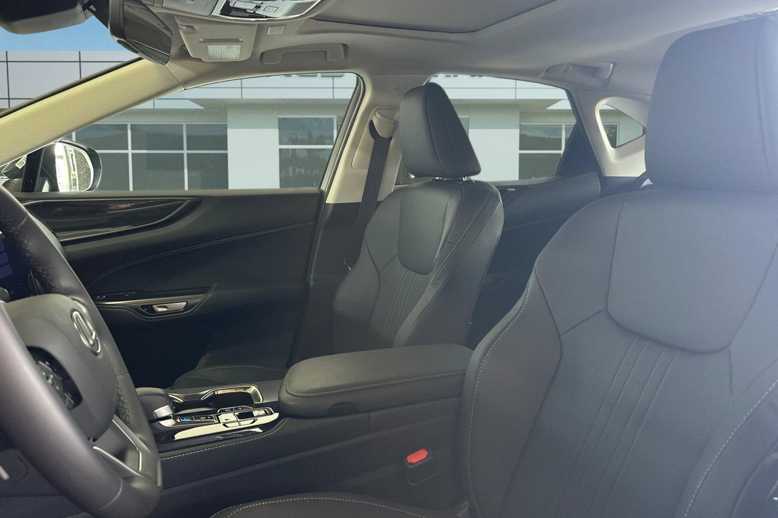 New 2026 Lexus NX 350 AWD image 5