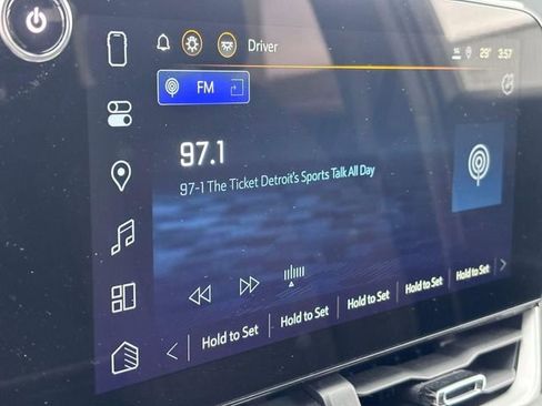 Used 2025 Chevrolet Equinox LT image 26