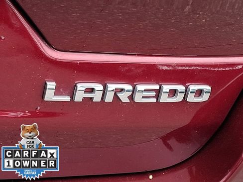 Used 2023 Jeep Grand Cherokee Laredo image 30