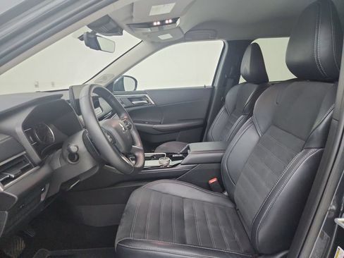 Used 2025 Mitsubishi Outlander SE AWD/4WD image 20