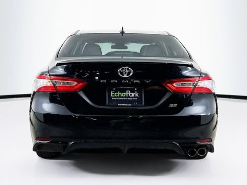 Used 2020 Toyota Camry SE image 7