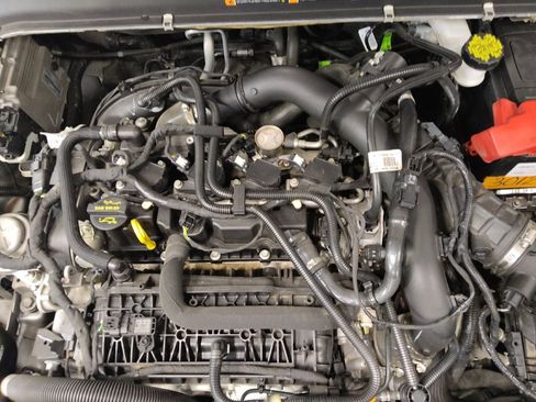 Used 2019 Ford Fusion SE image 30