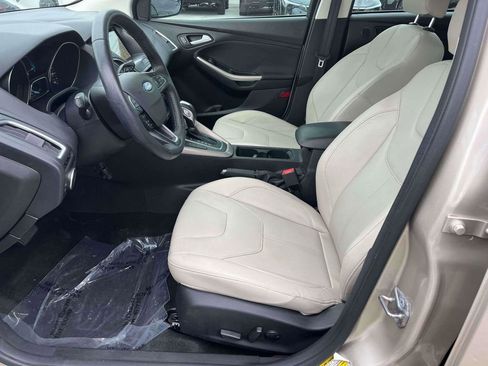 Used 2017 Ford Focus Titanium FWD image 14