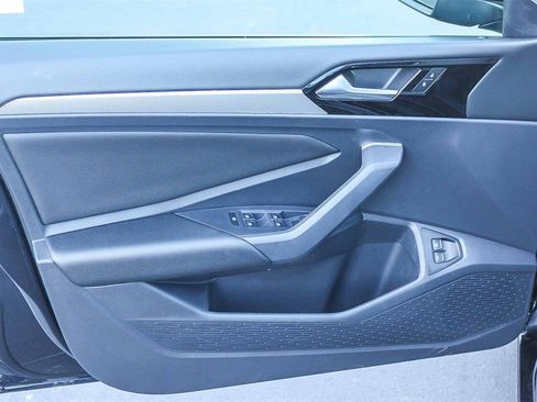 Used 2020 Volkswagen Jetta R-Line w/ R-Line Cold Weather Package image 21